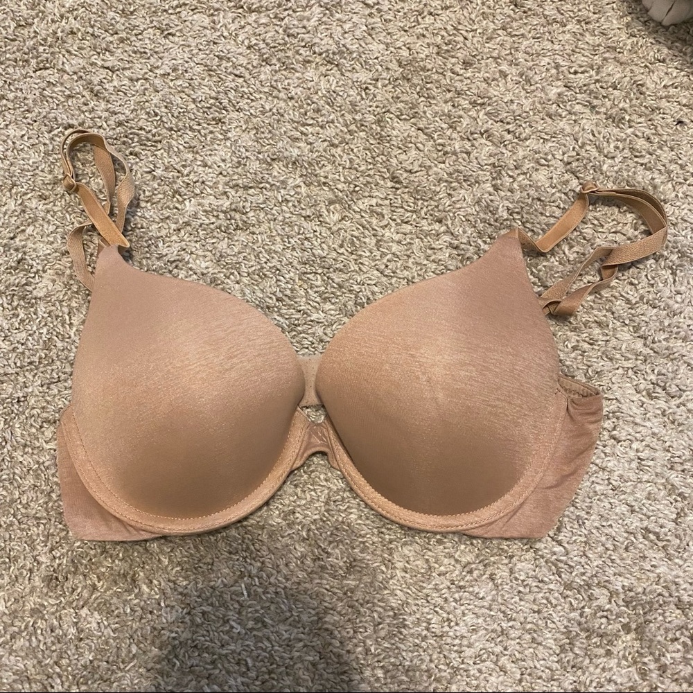 32C Tan Victoria secret bra